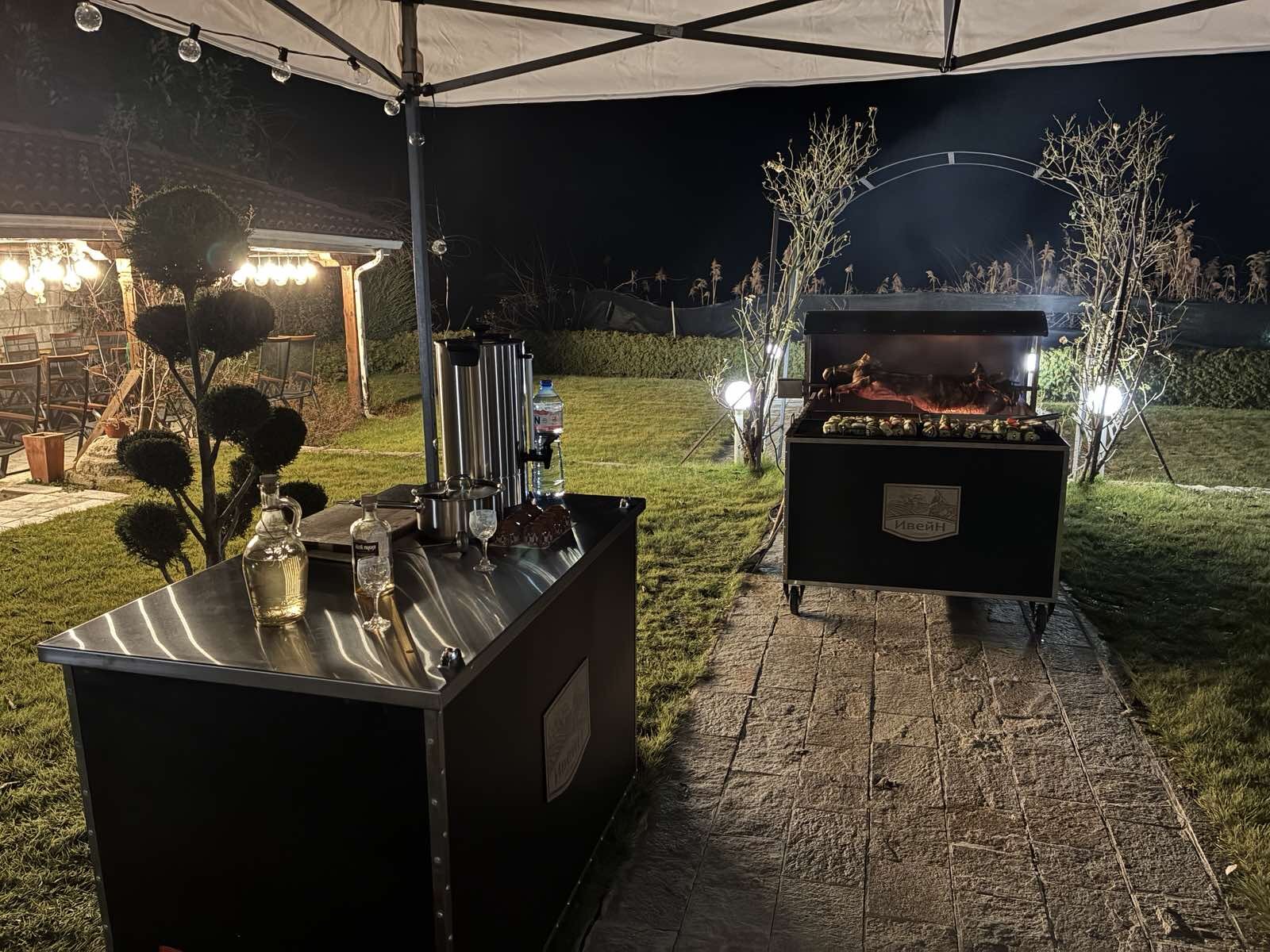 BBQ бар станция нощ