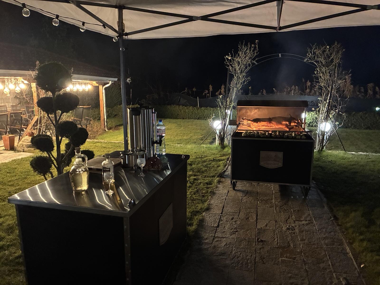 BBQ бар станция нощ 2